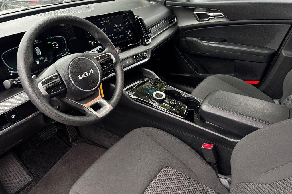 used 2025 Kia Sportage Hybrid car, priced at $27,585