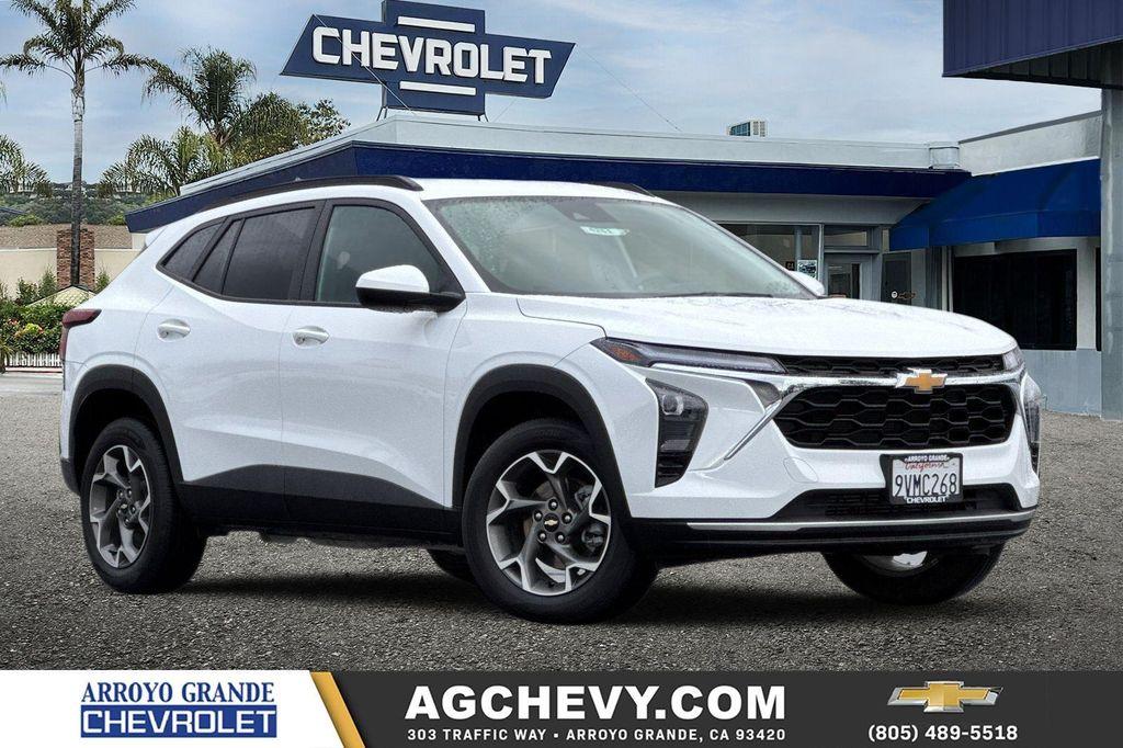 used 2025 Chevrolet Trax car, priced at $24,000