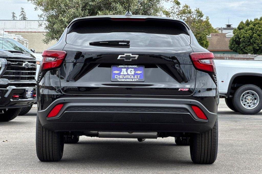 new 2026 Chevrolet Trax car, priced at $25,665