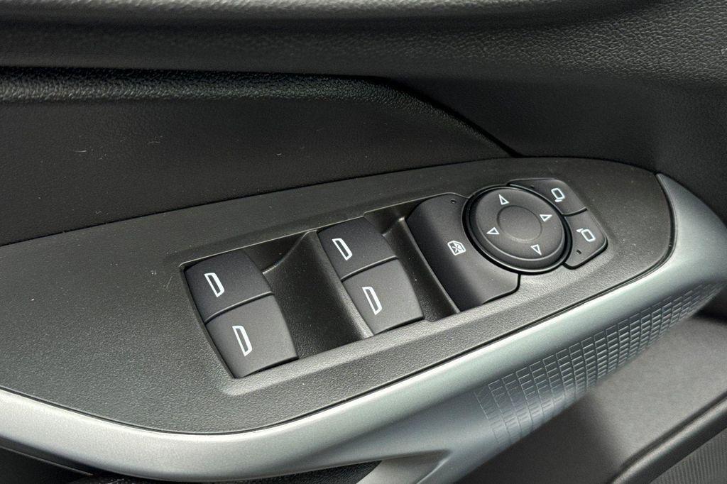 new 2026 Chevrolet Trax car, priced at $25,665
