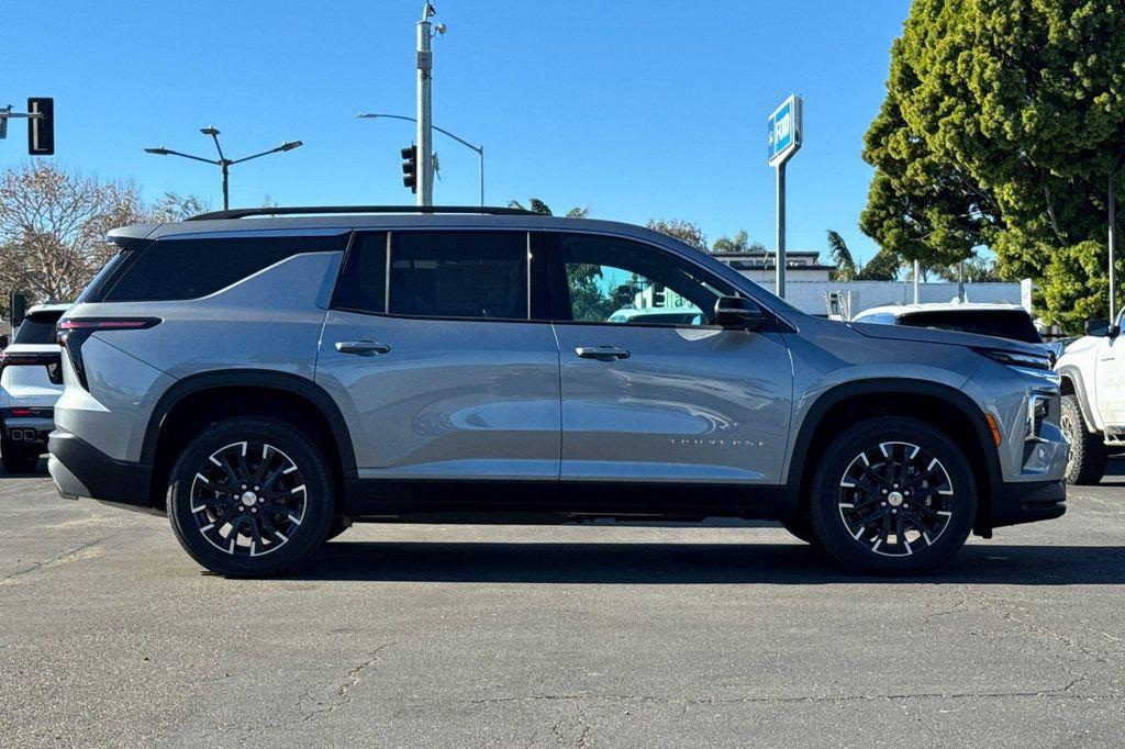 new 2026 Chevrolet Traverse car, priced at $45,245