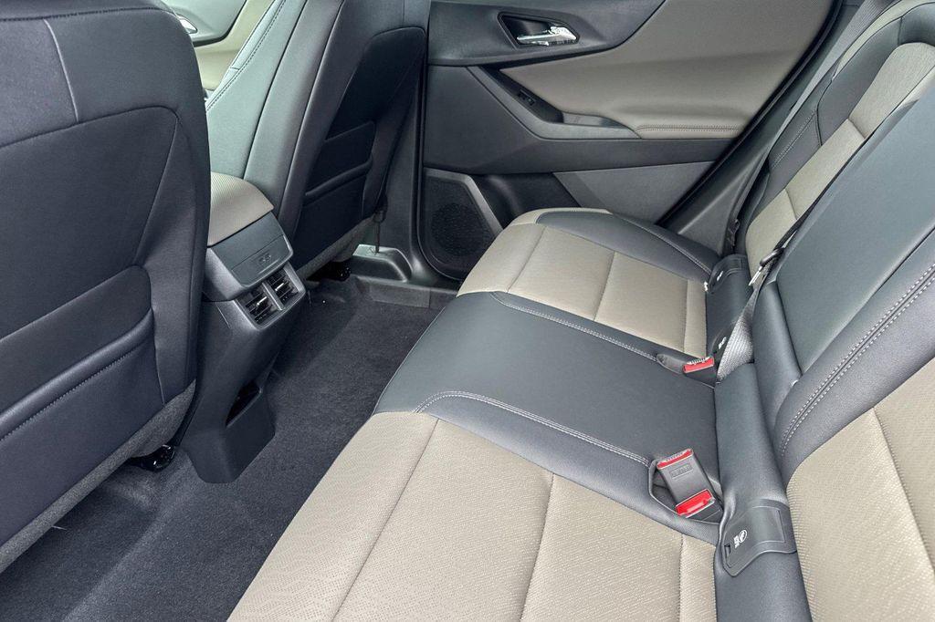 new 2026 Chevrolet Equinox car, priced at $33,164