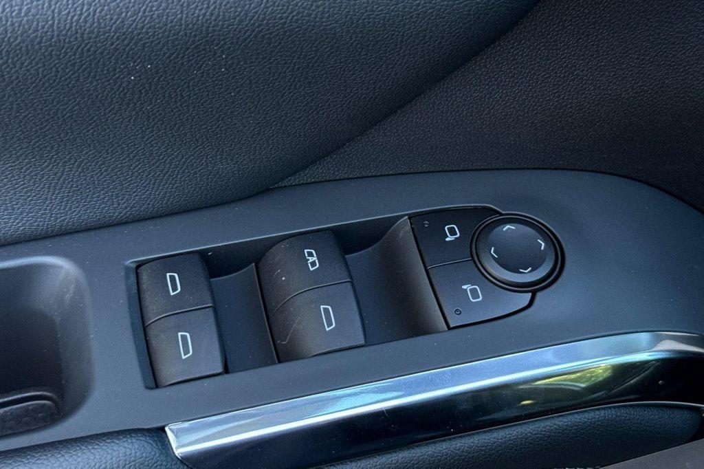 new 2026 Chevrolet Traverse car, priced at $42,195