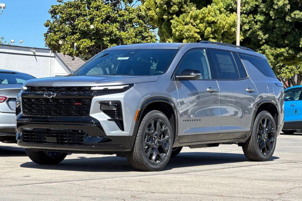 new 2026 Chevrolet Traverse car, priced at $54,480