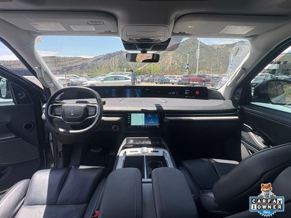 used 2025 Lincoln Navigator car, priced at $83,792