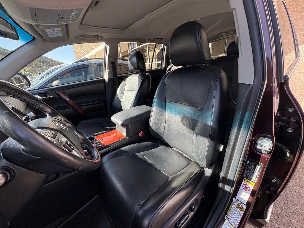 used 2012 Toyota Highlander car, priced at $16,991