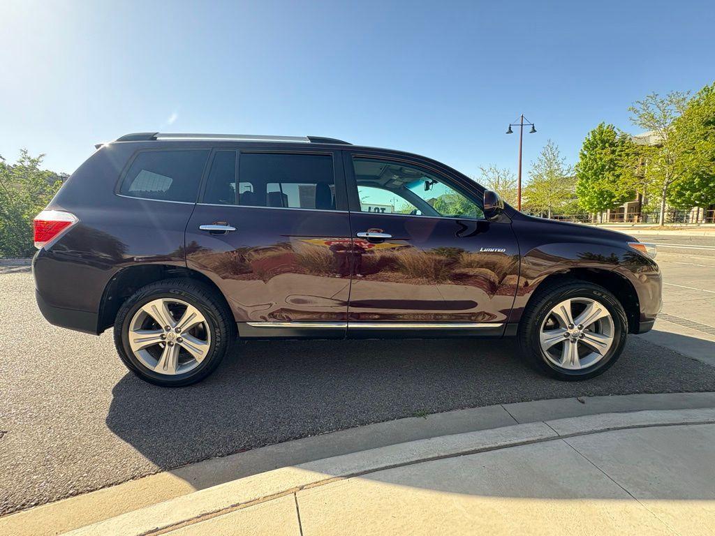 used 2012 Toyota Highlander car, priced at $16,991