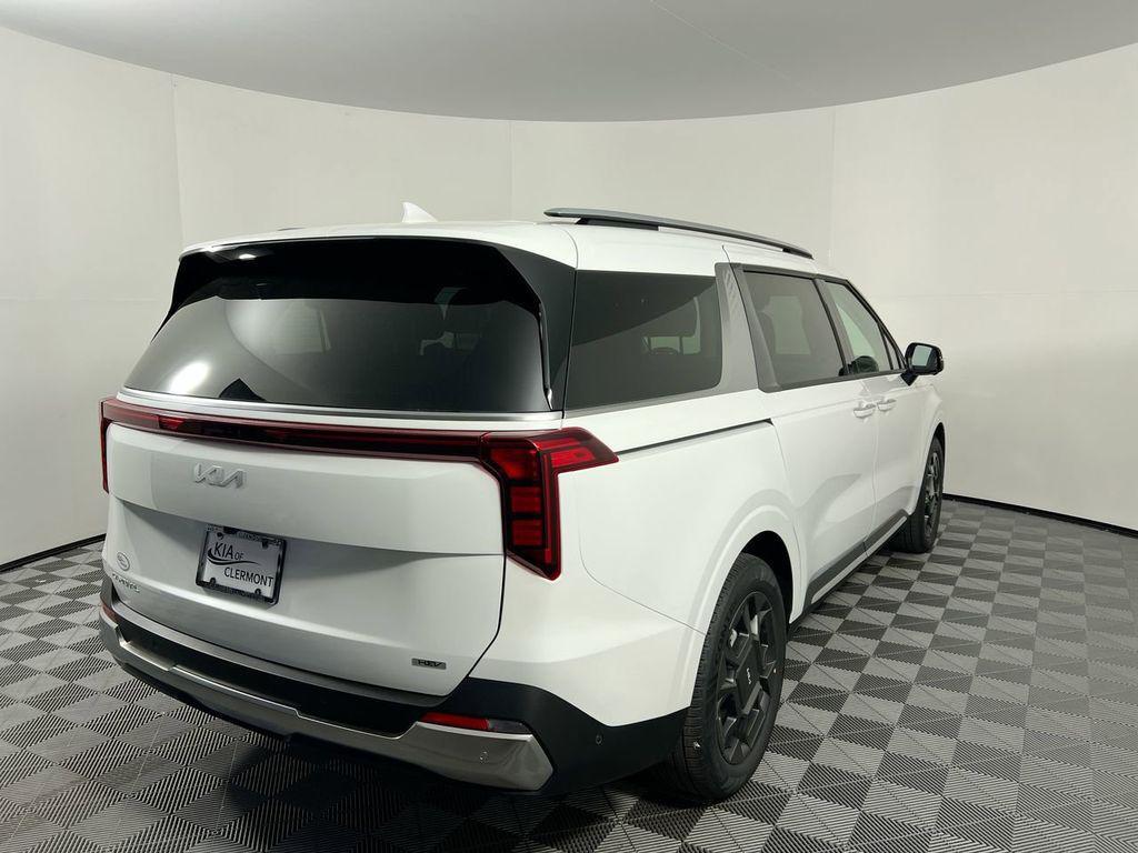 new 2026 Kia Carnival Hybrid car, priced at $45,909
