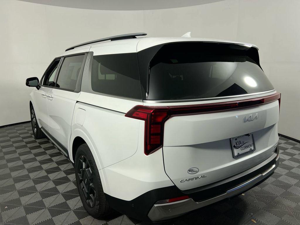 new 2026 Kia Carnival Hybrid car, priced at $45,909