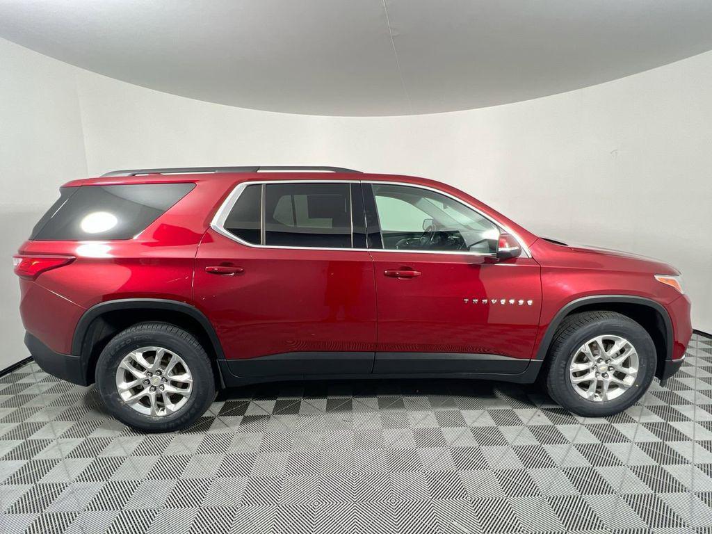 used 2021 Chevrolet Traverse car, priced at $19,835