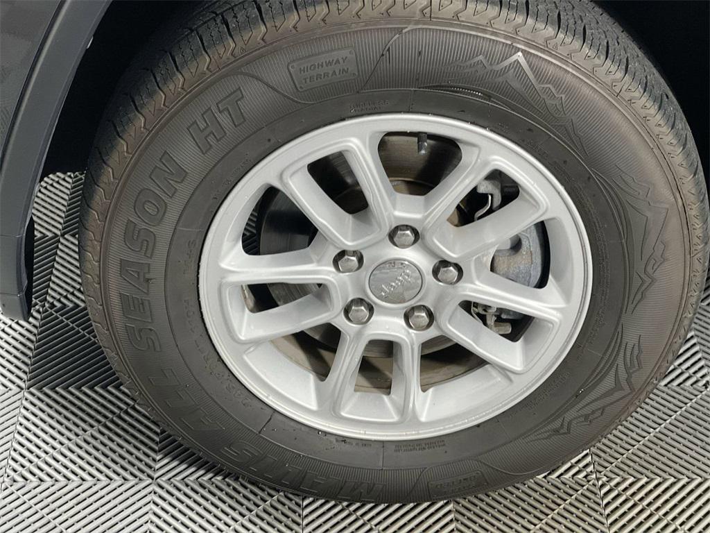 used 2020 Jeep Grand Cherokee car, priced at $16,950