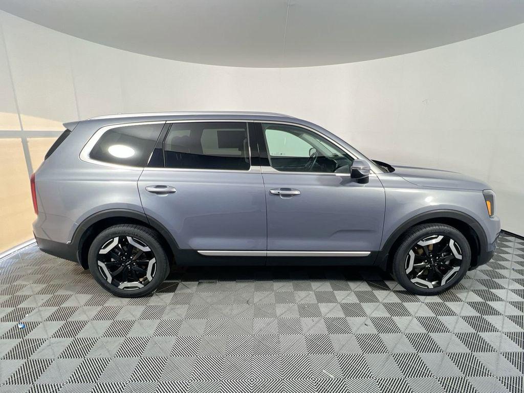 used 2023 Kia Telluride car, priced at $31,785