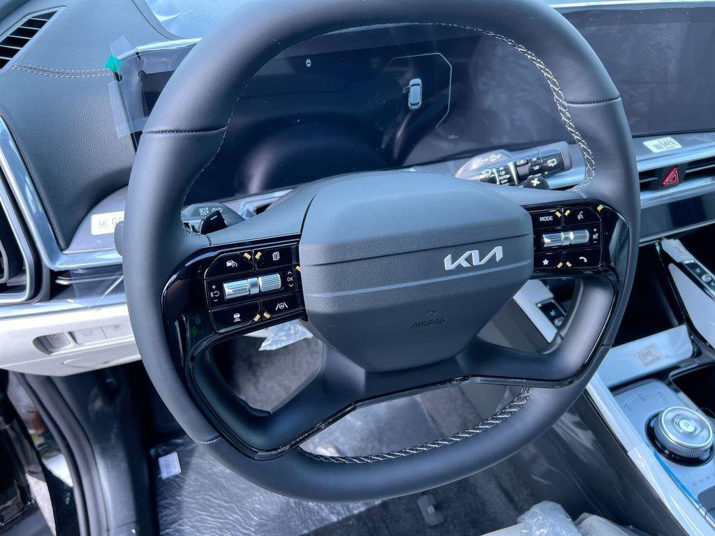 new 2026 Kia Sorento Hybrid car, priced at $47,715