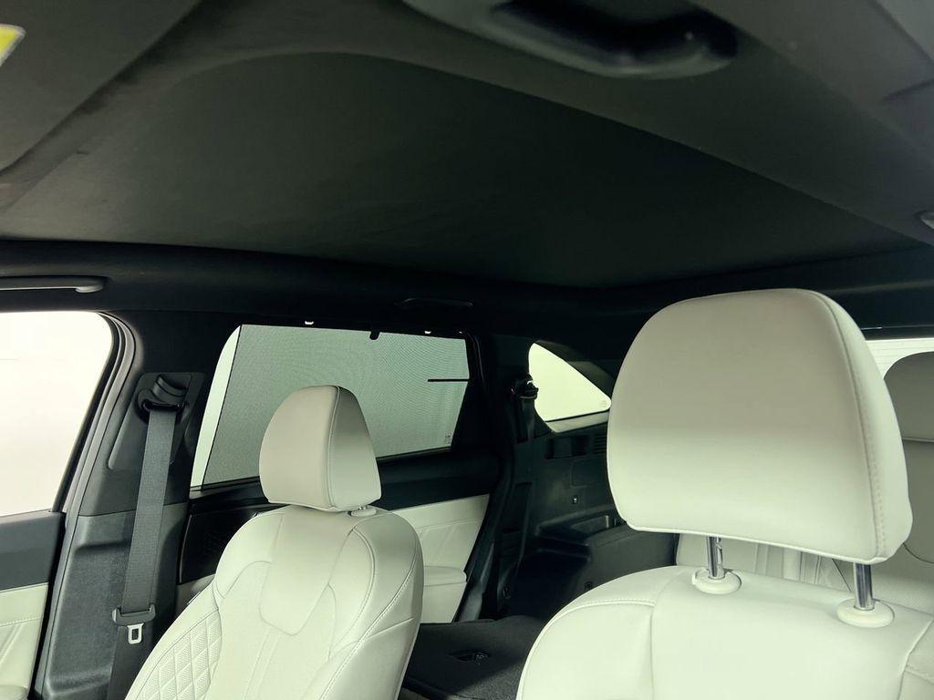 new 2026 Kia Sorento Hybrid car, priced at $47,715