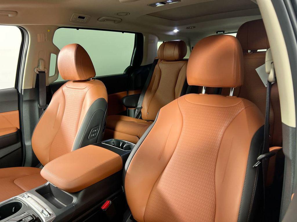 new 2026 Kia Carnival Hybrid car, priced at $53,034