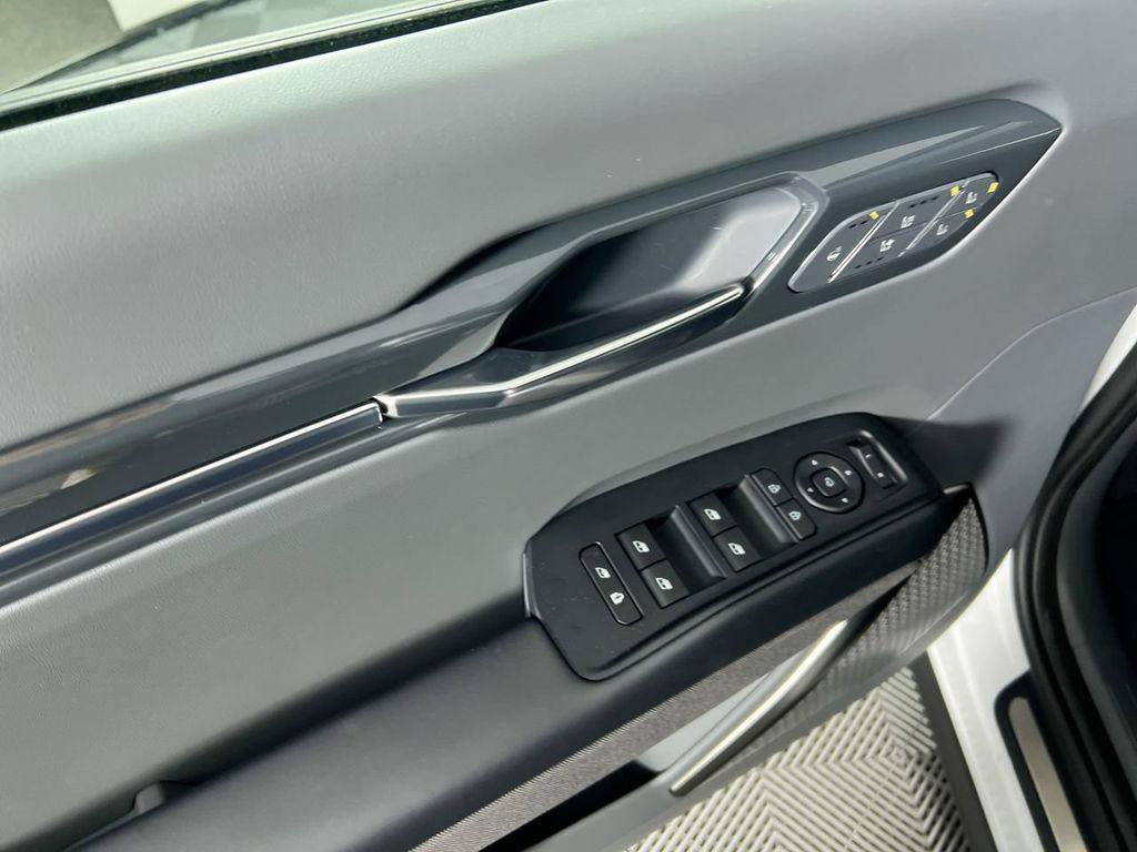 new 2026 Kia EV9 car, priced at $70,375