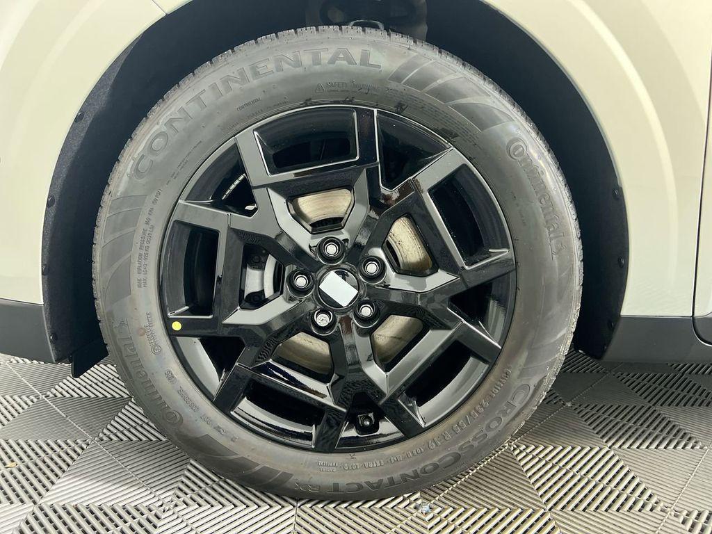 new 2026 Kia Carnival Hybrid car, priced at $46,859