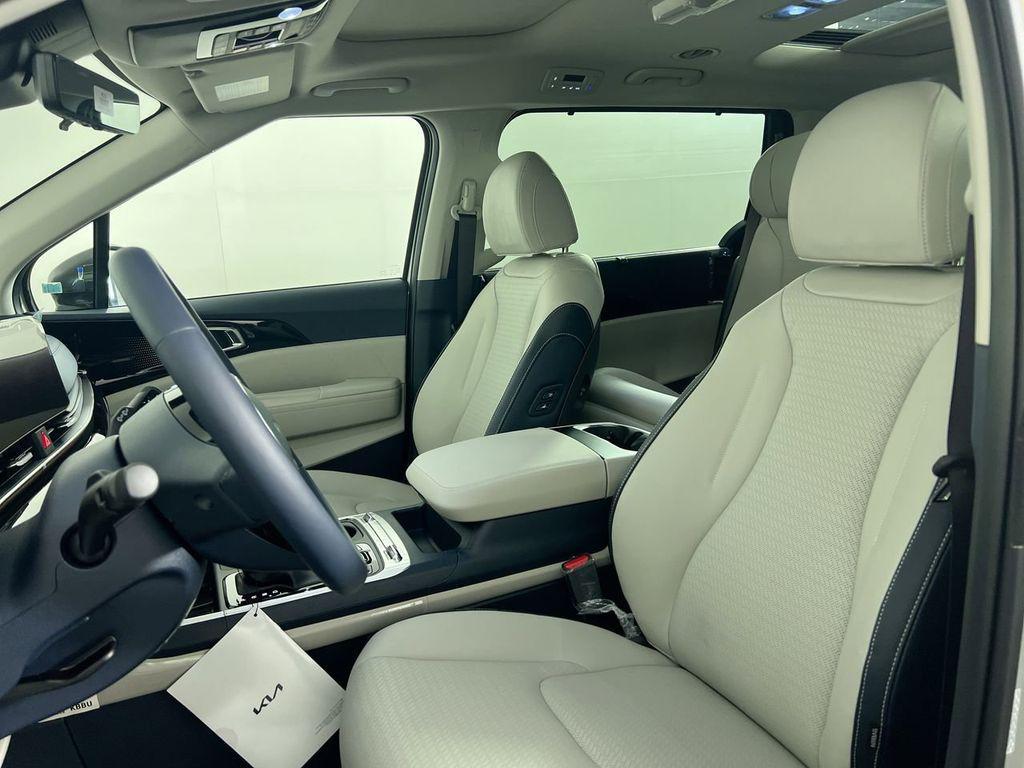 new 2026 Kia Carnival Hybrid car, priced at $46,859