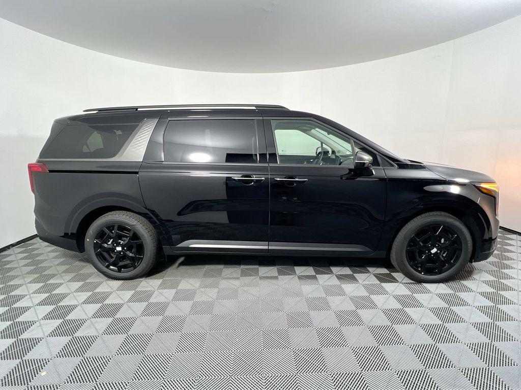 new 2026 Kia Carnival Hybrid car, priced at $55,880