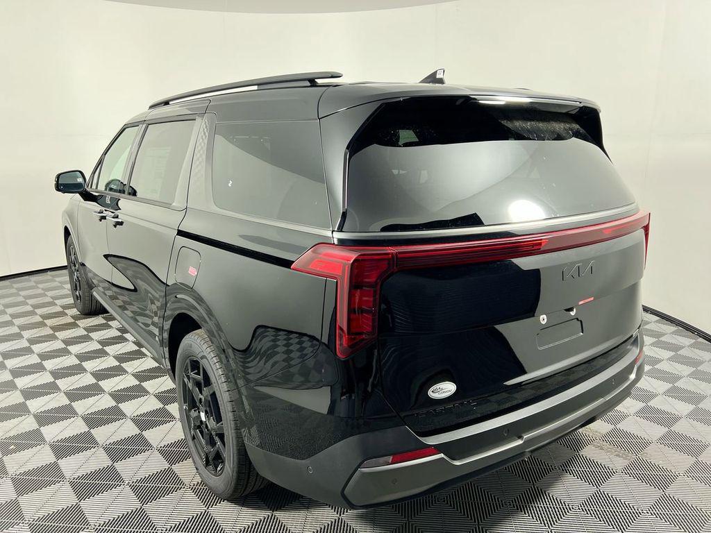 new 2026 Kia Carnival Hybrid car, priced at $55,880