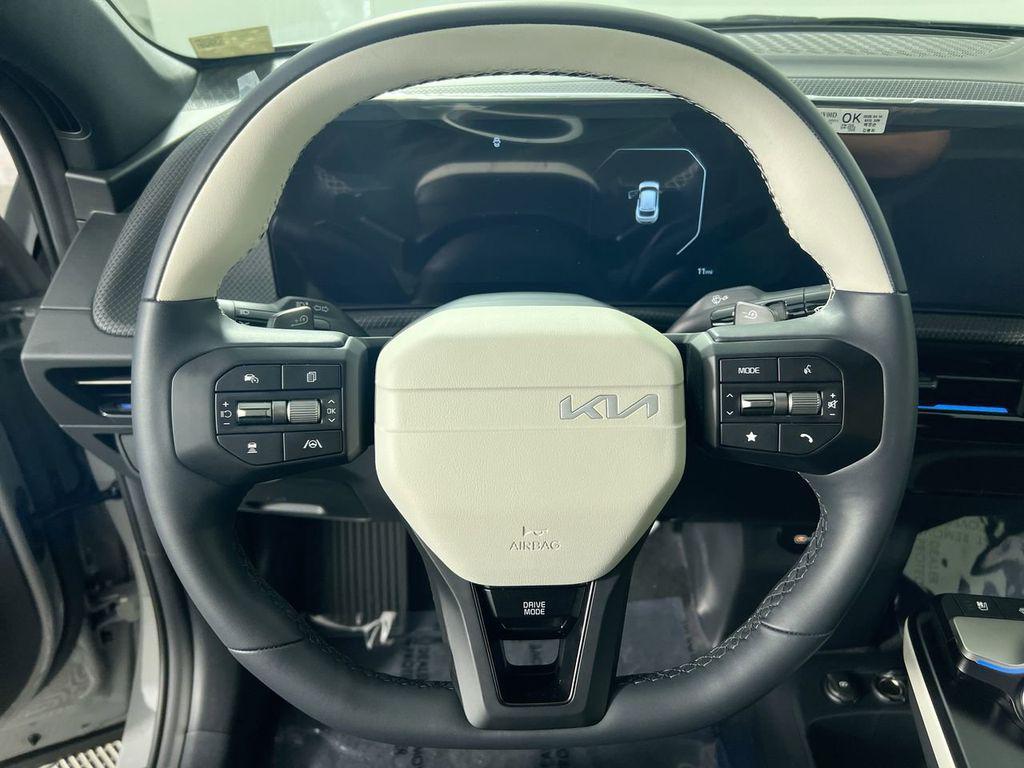 new 2025 Kia EV6 car, priced at $37,897