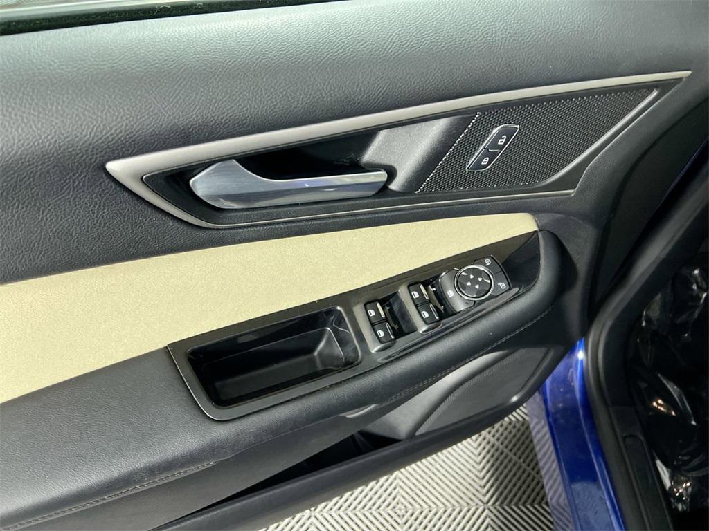 used 2015 Ford Edge car, priced at $10,250