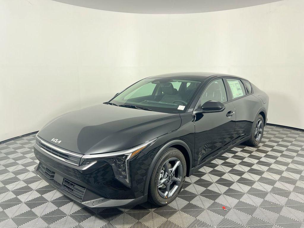 new 2025 Kia K4 car, priced at $20,560