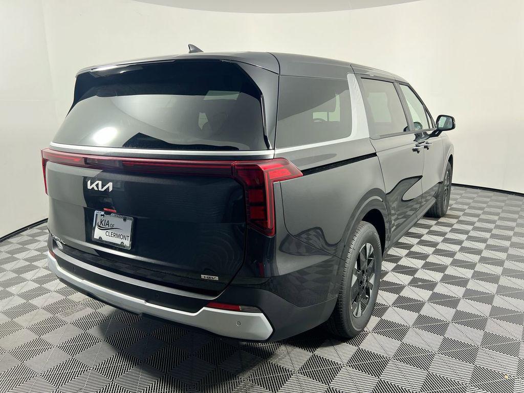 new 2026 Kia Carnival Hybrid car, priced at $39,622