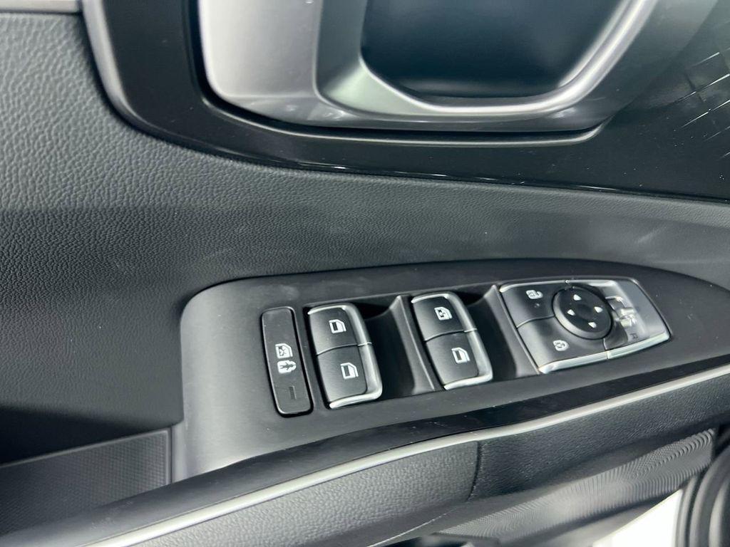 new 2026 Kia Sorento car, priced at $34,337