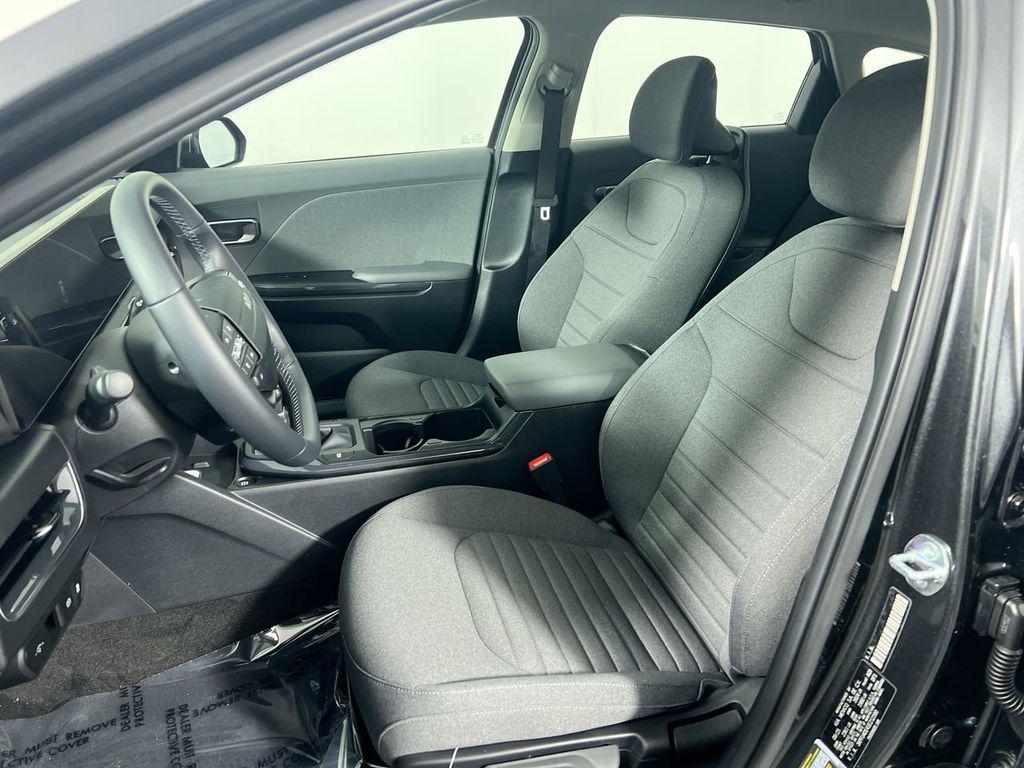 new 2025 Kia K4 car, priced at $22,922