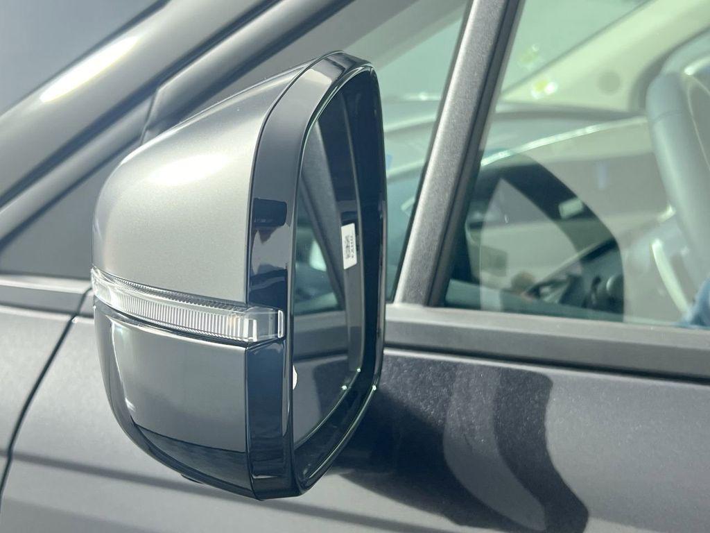 used 2025 Kia Carnival Hybrid car, priced at $44,785