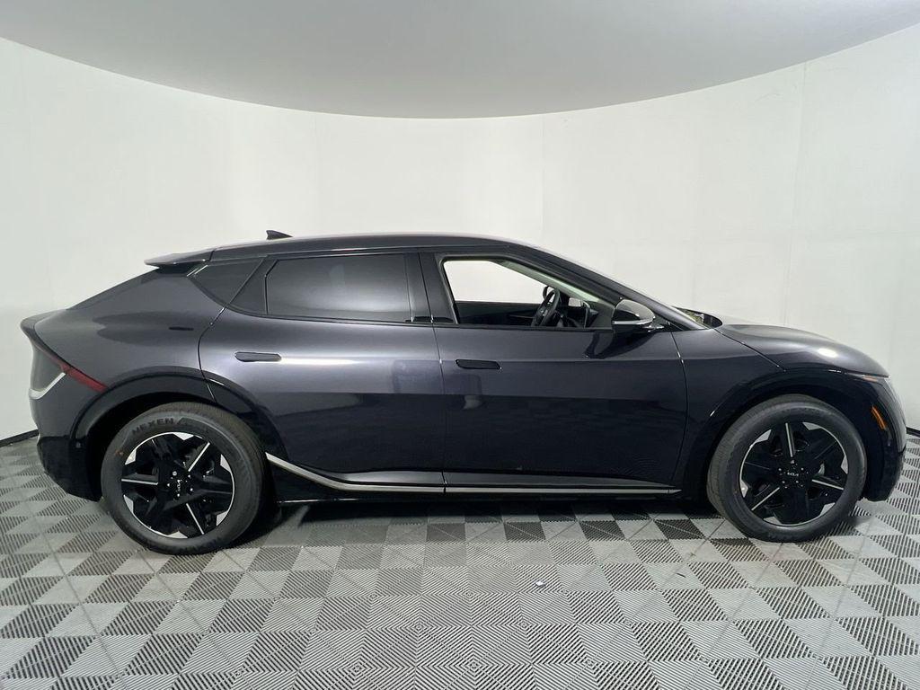 new 2025 Kia EV6 car, priced at $33,427