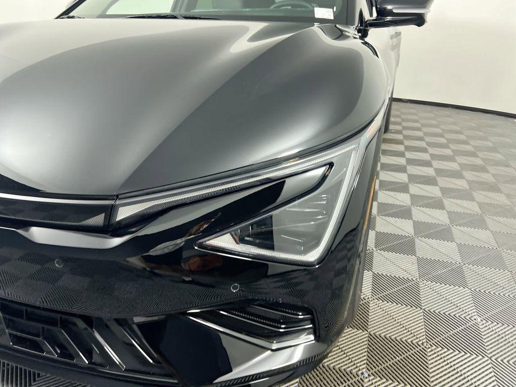 new 2025 Kia EV6 car, priced at $38,322