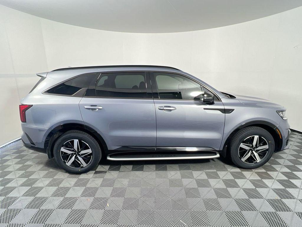 used 2023 Kia Sorento car, priced at $22,535