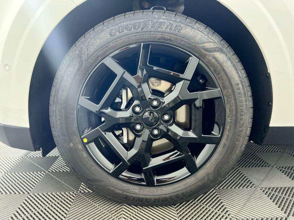 new 2026 Kia Carnival Hybrid car, priced at $53,034