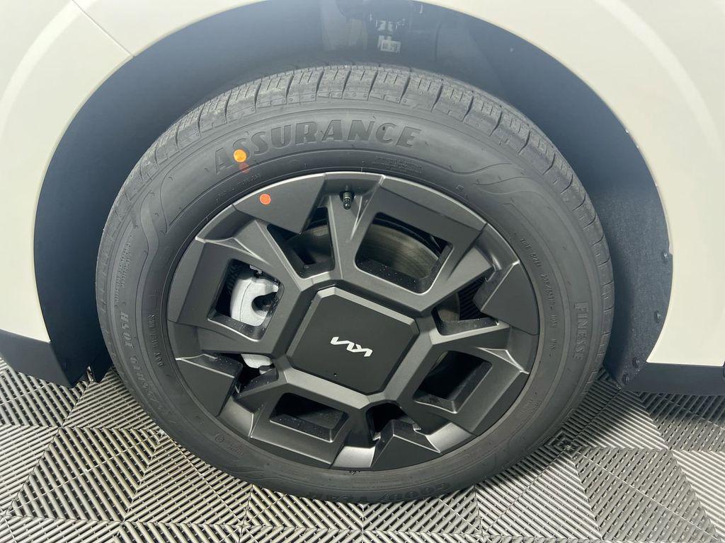 new 2026 Kia Carnival Hybrid car, priced at $41,754