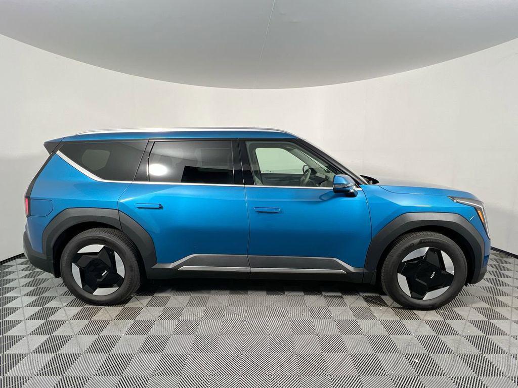 new 2026 Kia EV9 car, priced at $63,925