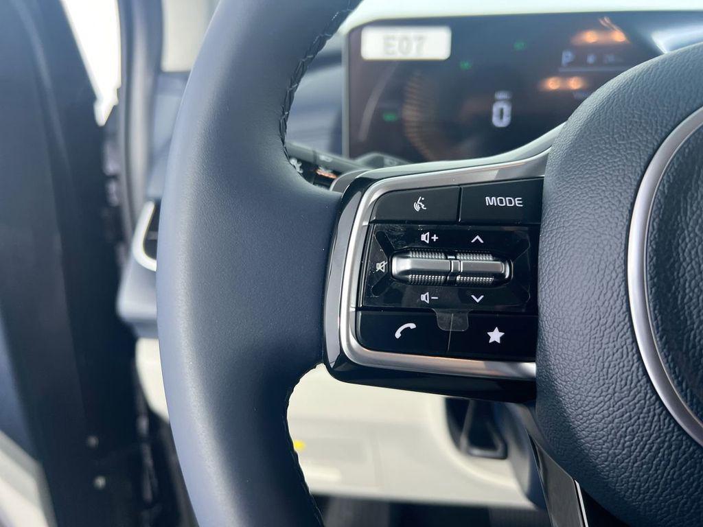new 2026 Kia Carnival Hybrid car, priced at $40,301