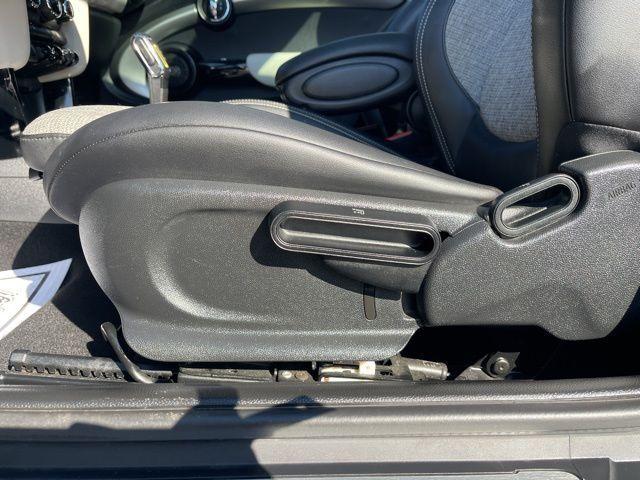 used 2021 MINI SE Hardtop car