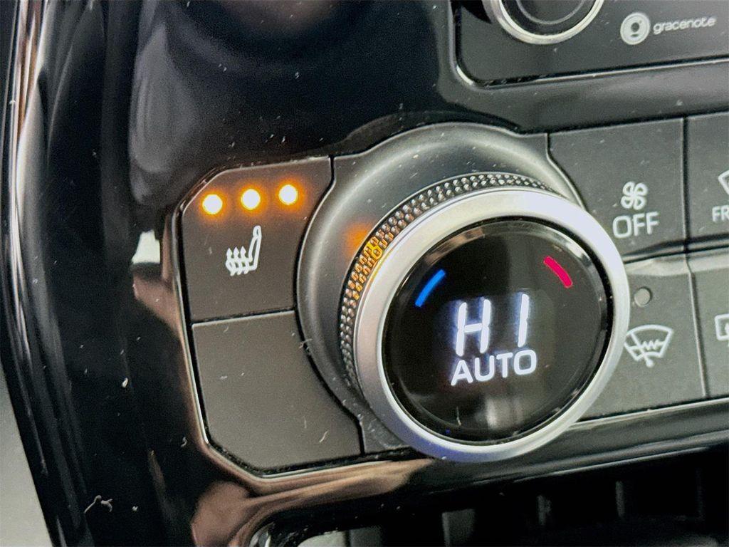 used 2020 Toyota Highlander car, priced at $27,446