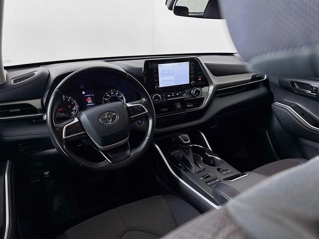 used 2022 Toyota Highlander car, priced at $29,994