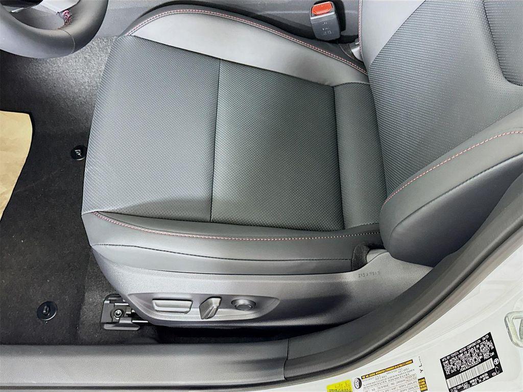 new 2025 Toyota Prius Plug-In Hybrid car, priced at $41,265