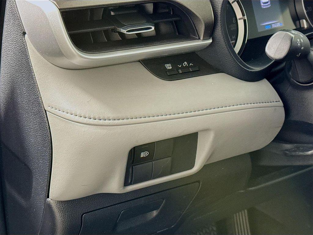 used 2020 Toyota Highlander car, priced at $27,928