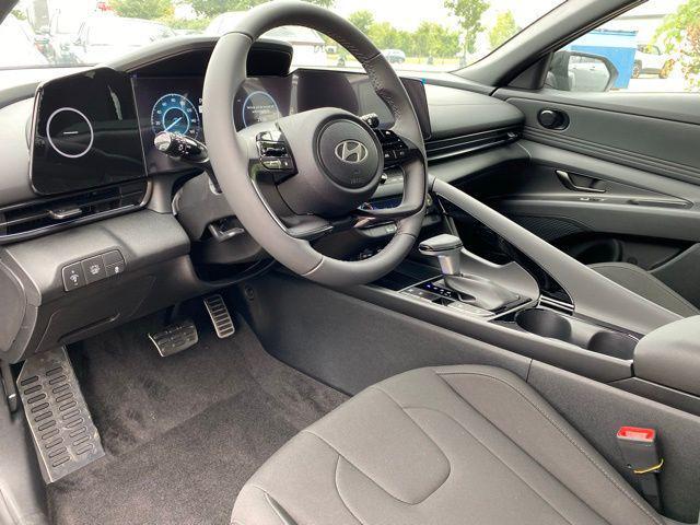 new 2025 Hyundai ELANTRA HEV car, priced at $25,175