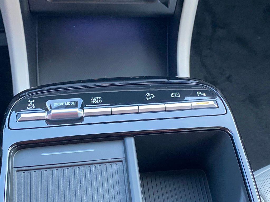 new 2026 Hyundai TUCSON Hybrid car, priced at $40,358