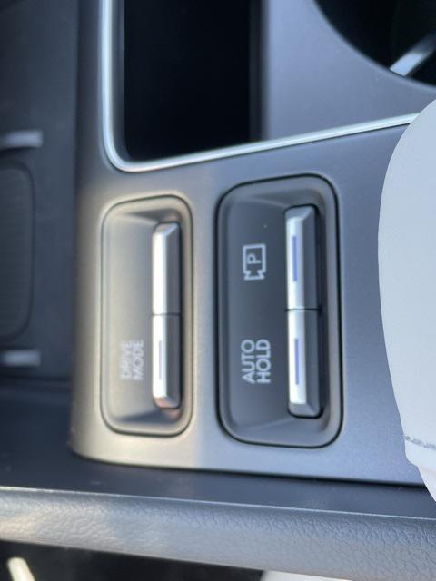 new 2025 Hyundai Sonata Hybrid car, priced at $31,347