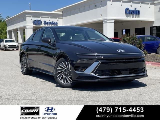 new 2025 Hyundai Sonata Hybrid car, priced at $29,347