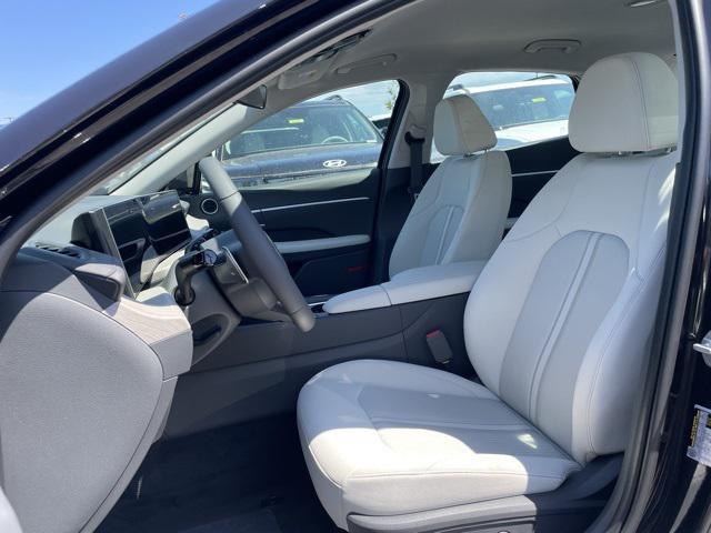 new 2025 Hyundai Sonata Hybrid car, priced at $31,347