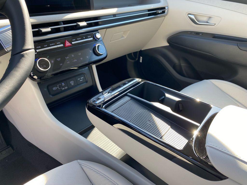 new 2026 Hyundai TUCSON Hybrid car, priced at $33,535