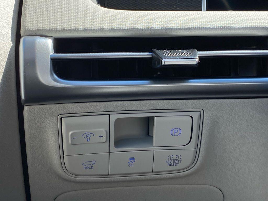 new 2026 Hyundai TUCSON Hybrid car, priced at $33,535